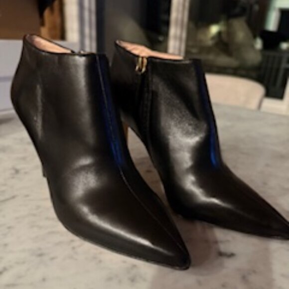 J Crew Low Cut Bootie Shoes - Picture 5 of 8